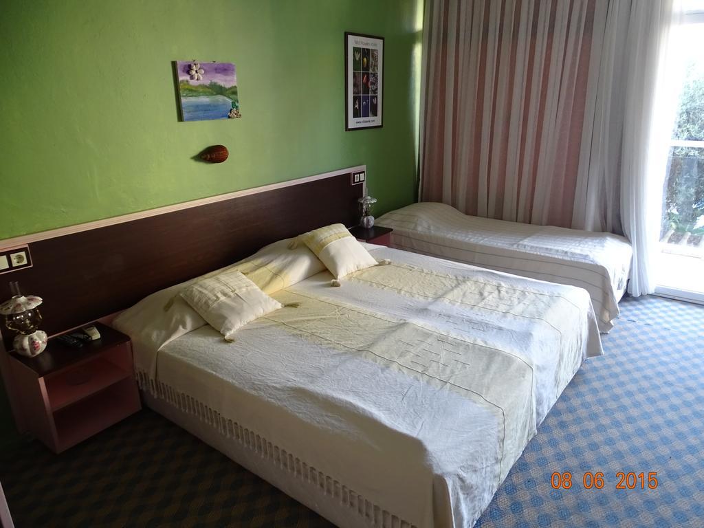 Hotel Villa Berk Фетхие Номер фото